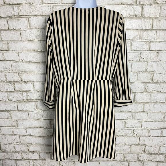 Amuse Society Dress Caught You Looking Striped Faux Wrap Mini Black Cream L - Picture 3 of 8